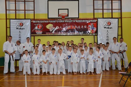 Mistrzostwa Puław Oyama Karate w konkurencji kata. 28.05.2013